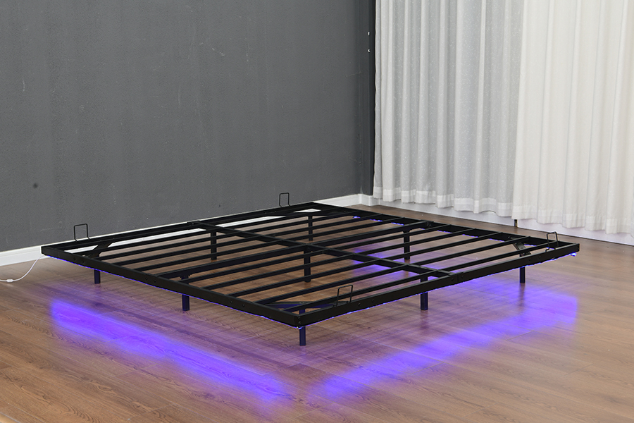 4600 Floating Metal Light Strip sängram