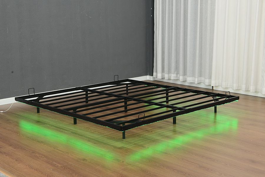4600 Floating Metal Light Strip sängram