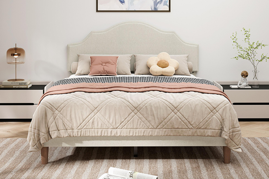 N21 hög kvalitet beige tyg Queen size stoppad säng