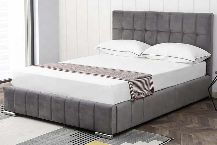 1555 Square Block Sänggavel Sammetstyg stoppad säng